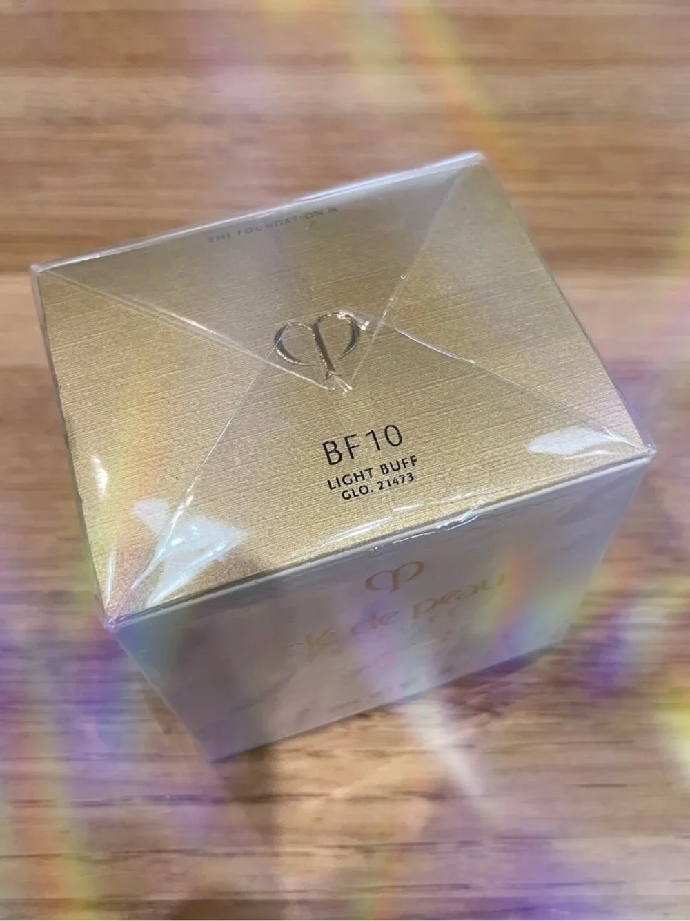 Clé de Peau Beauté The Foundation SPF 22- BF10 Light Buff- SEALED *BNIB*